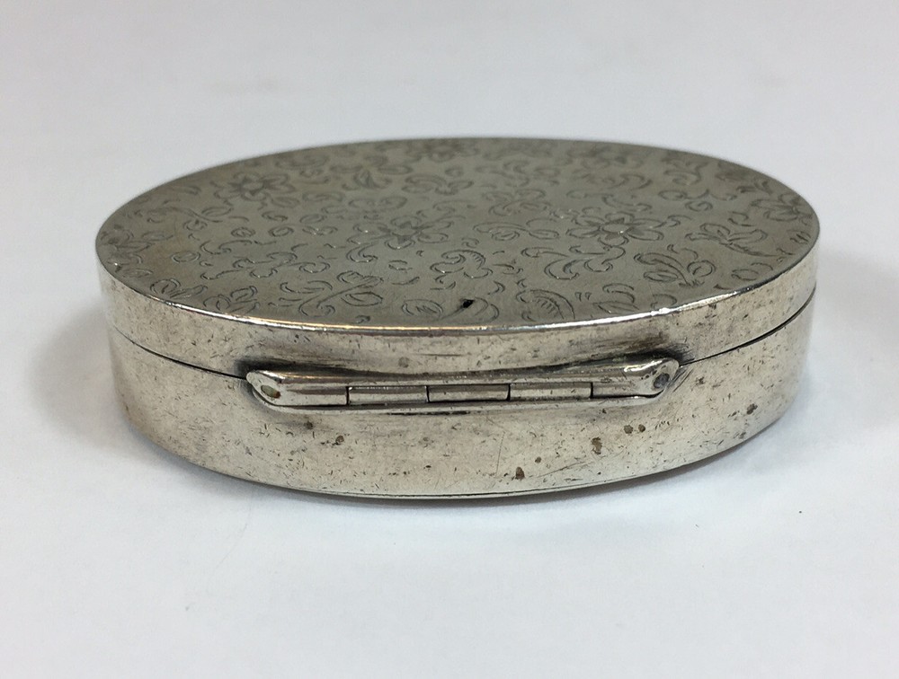 Vintage Solid “800” Silver Pill / Trinket Box Oval Floral Design 5.5cm Diameter