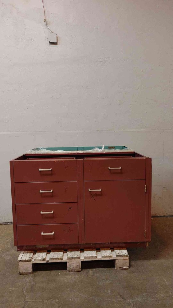 4' Hamilton Mixed Casework (109017)