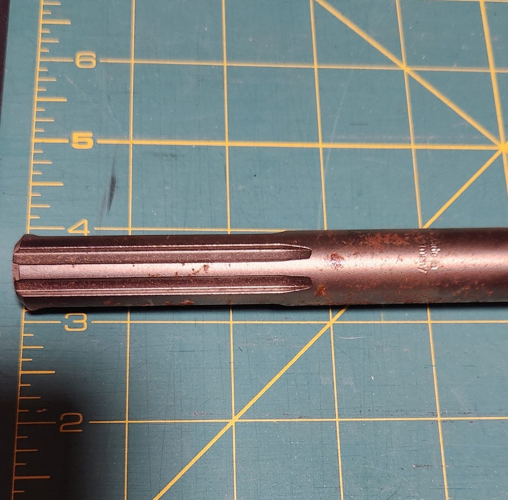 One Piece Spline Core Bit 2-5/8" X 22"