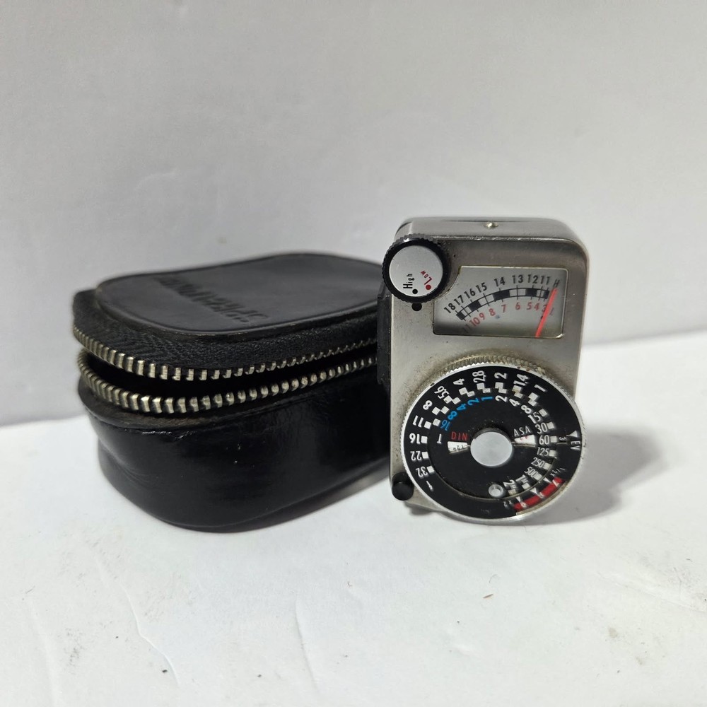 Vintage Sekonic Micro Clip-On Light Meter