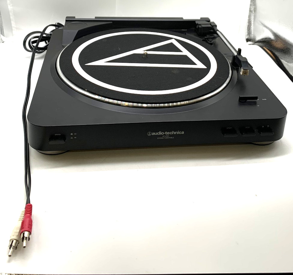 Audio-Technica Turntable AT-LP60 READ DESCRIPTION!