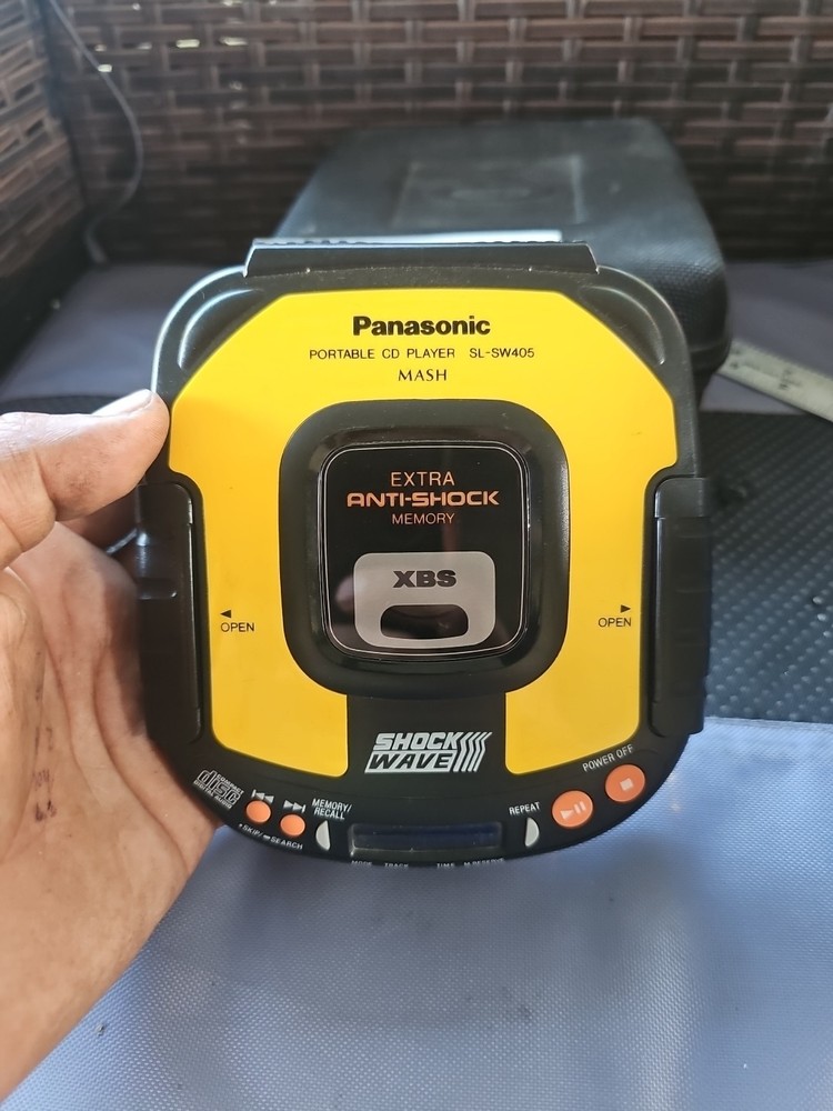Panasonic Portable CD Player Mash Shock Wave SL-SW405 + Instructions Untested V8