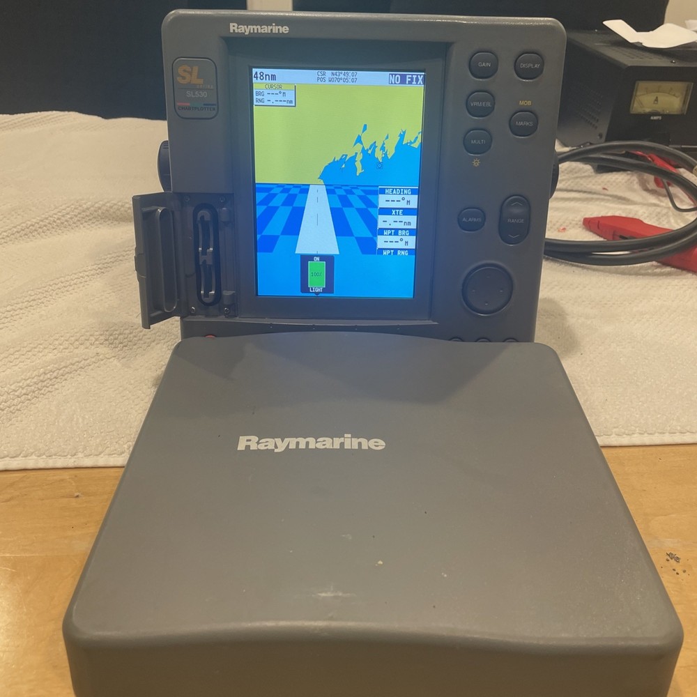 RAYMARINE Chartplotter SL530 Series Raychart DISPLAY E32047 Cable and Suncover