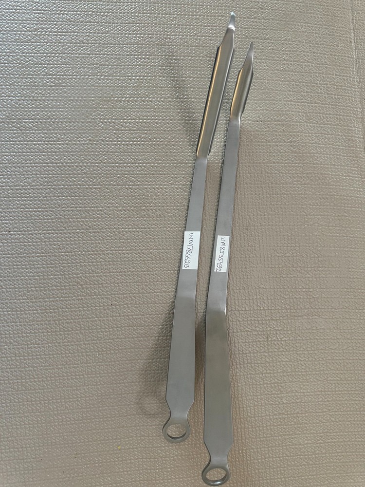 2 PCS=ORTHOPEDIC RETRACTOR (READ DESCRIPTION )