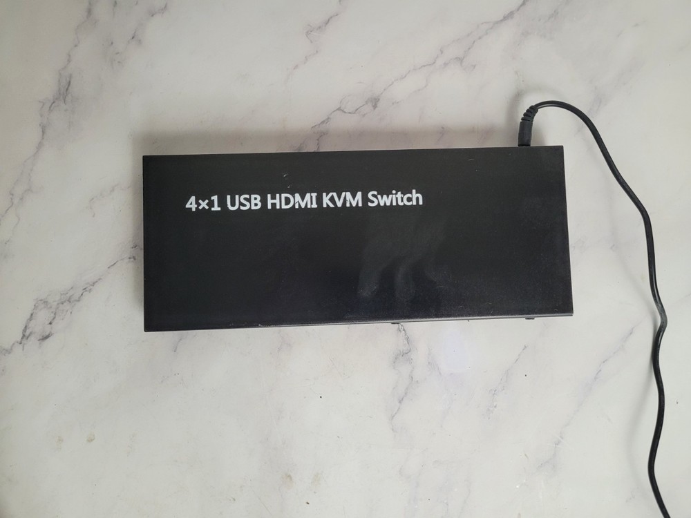 4x1 USB HDMI KVM Switch