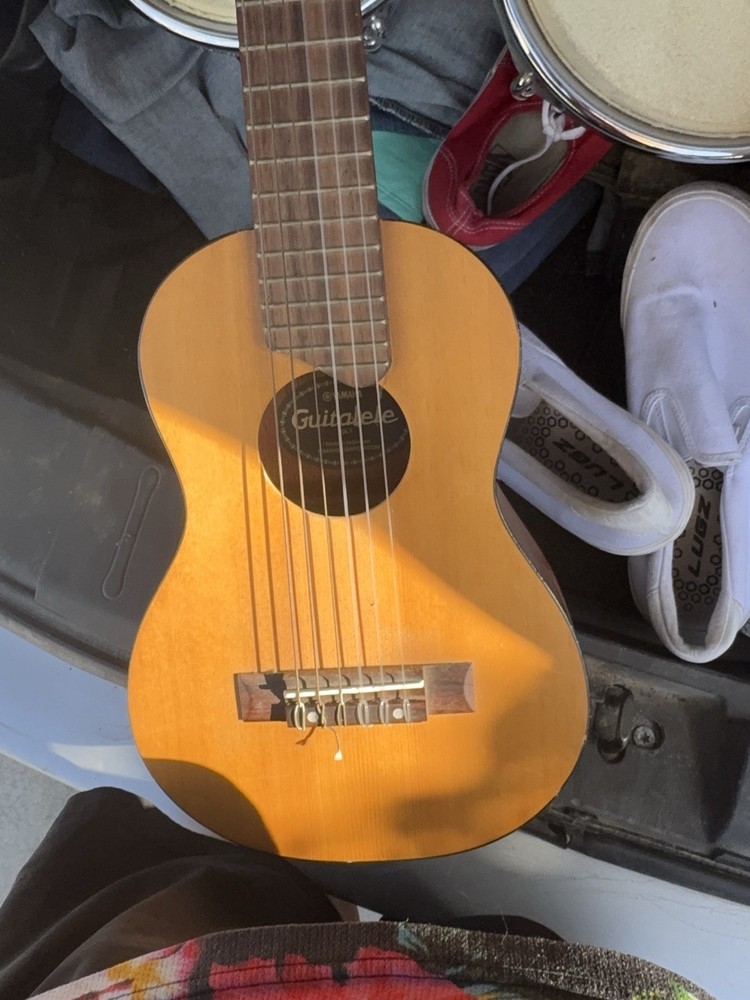 Yamaha GL1 Mini 6-String