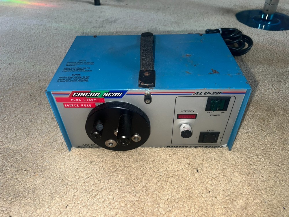 CIRCON ACMI ALU-2B LIGHT SOURCE