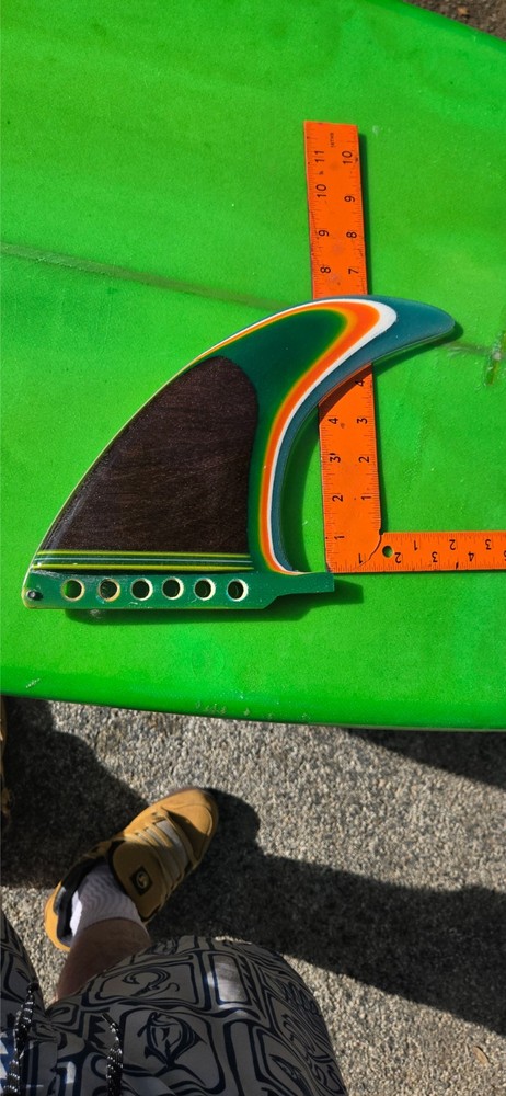 surfboard fin