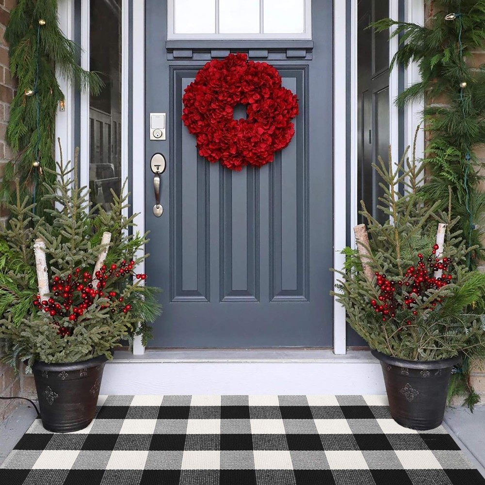 KIMODE Buffalo Plaid Outdoor Checkered 2' x 4'3" (Rectangular), Black/White