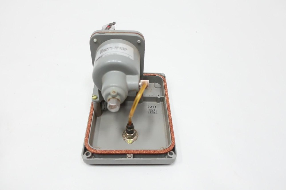 Bailey 8B Pneumatic Receiver 3-15psi