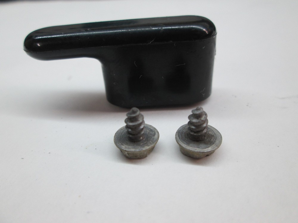 Heathkit, Black Plastic Line Cord Retainer 261-30