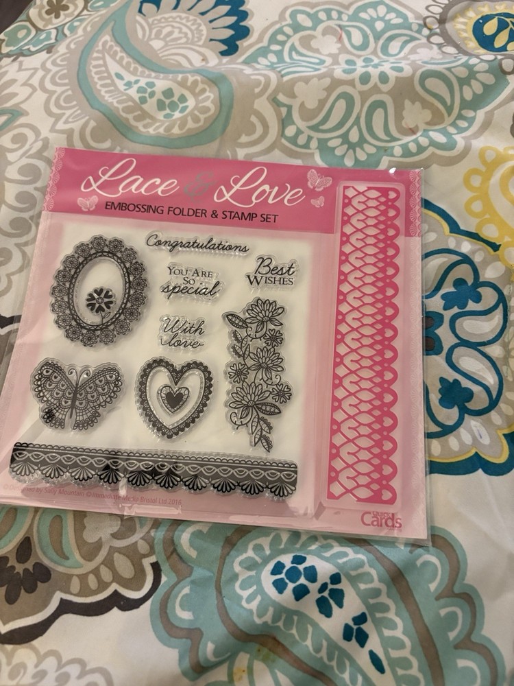Lace & LoveEmbossing Folder  & 9 cling stamps