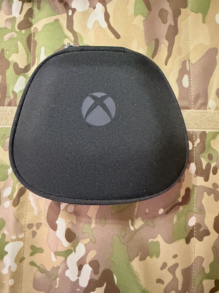 Xbox Elite Controller USB-C with Carrying Case, Cable, Thumbsticks, D-pad