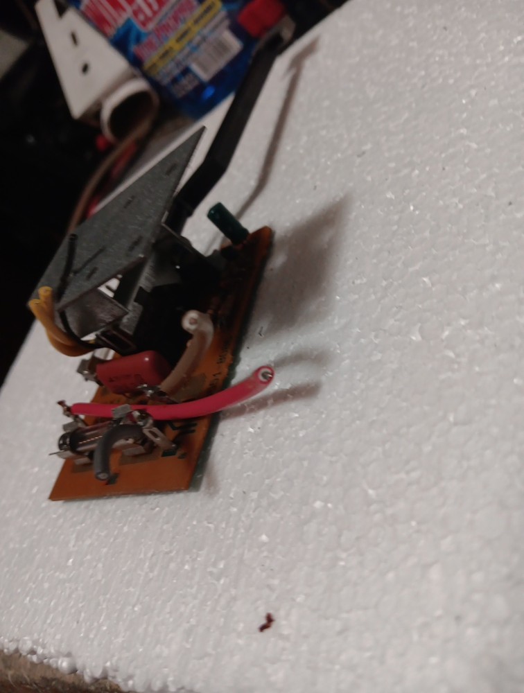 HARMAN KARDON HK 690i Power Switch