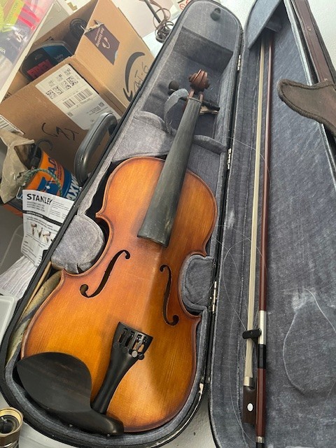 Violin - full size- for beginner student