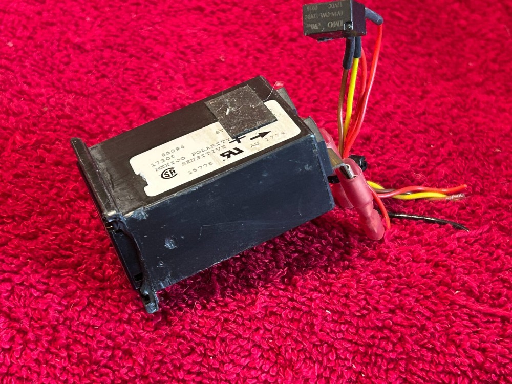 HONEYWELL 2" FLIGHT HOURS METER