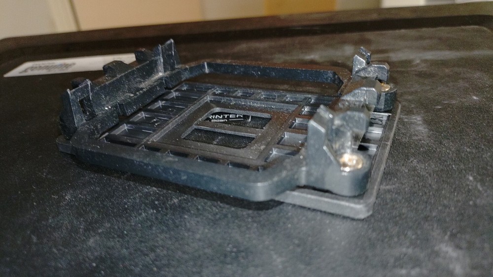 Black Socket AM2/2+/3/3+ Bracket & Backplate Assembly