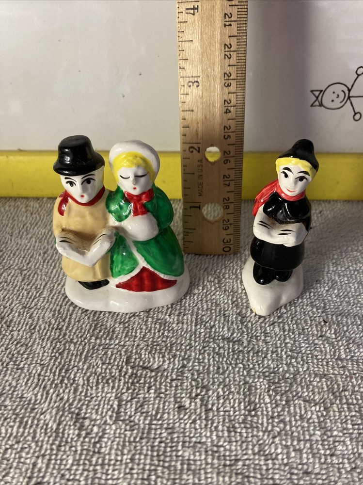 Dept 56 Carolers lot
