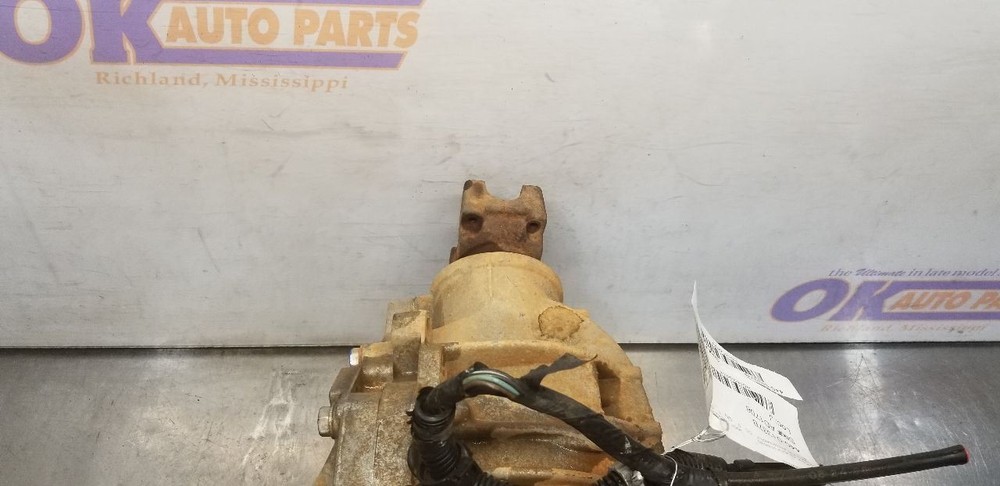 07 CHEVY SILVERADO 2500 CLASSIC STYLE FRONT DIFFERENTIAL CARRIER 4.10