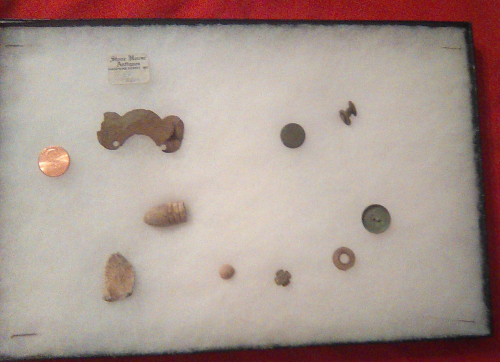 Civil War Relic Display Bullet, Button ? , etc
