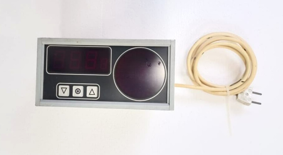 SCANDINAVIAN MICRO SYSTEMS LR-40 DIGITAL GYRO REPEATER