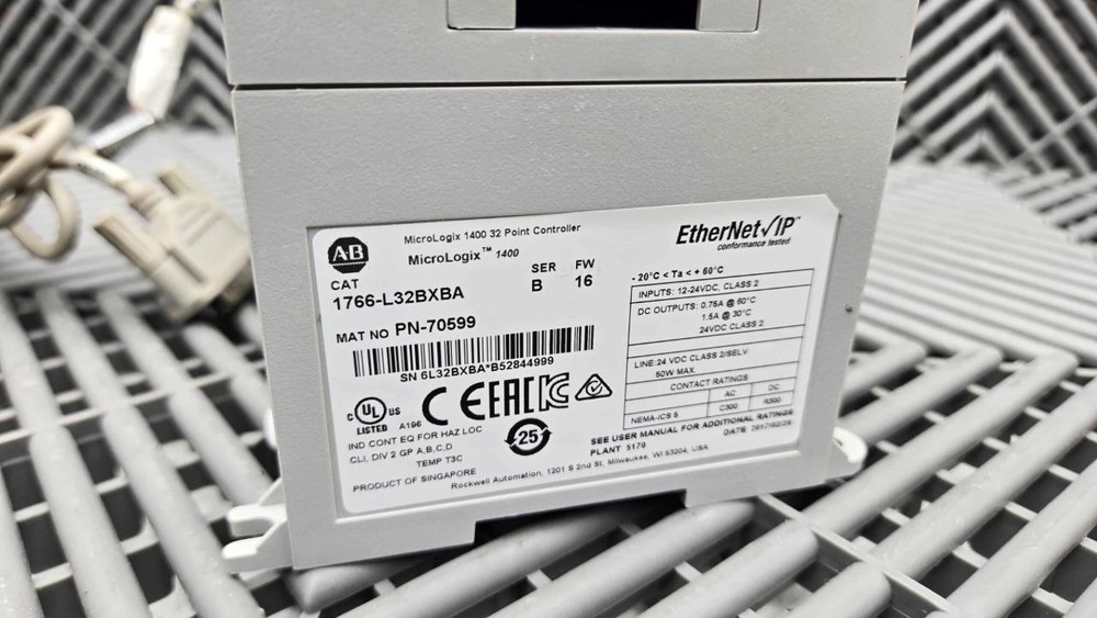Allen-Bradley 1766-L32BXBA Ser B Processor Unit Micrologix 1400 Controller FW 16