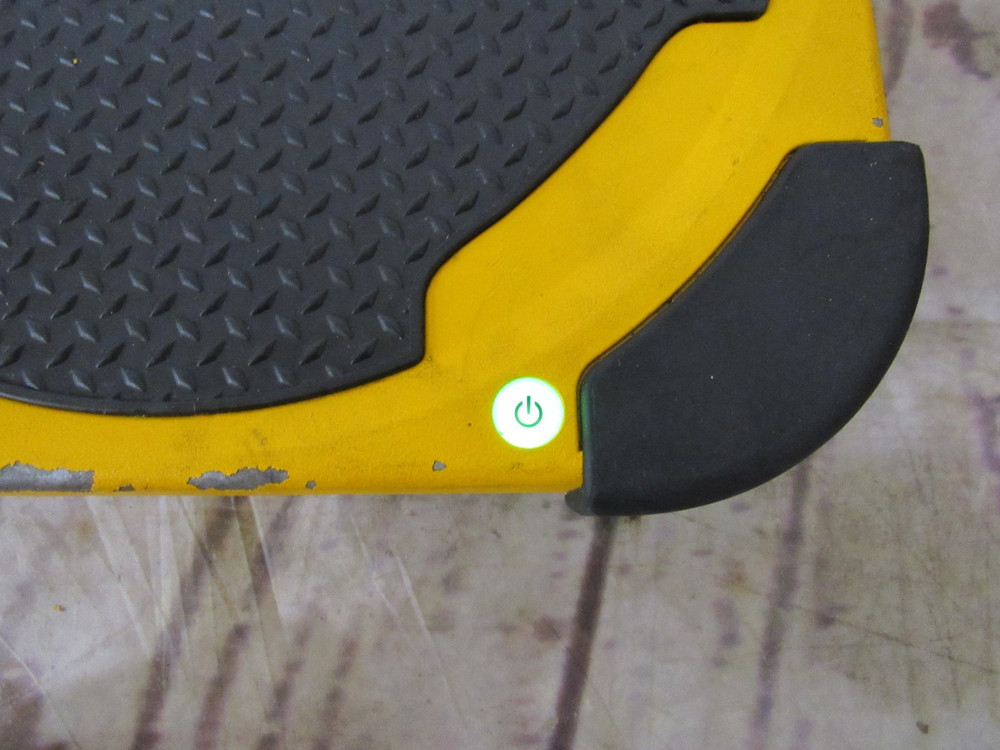 Fieldpiece wireless refrigerant scale SRS3