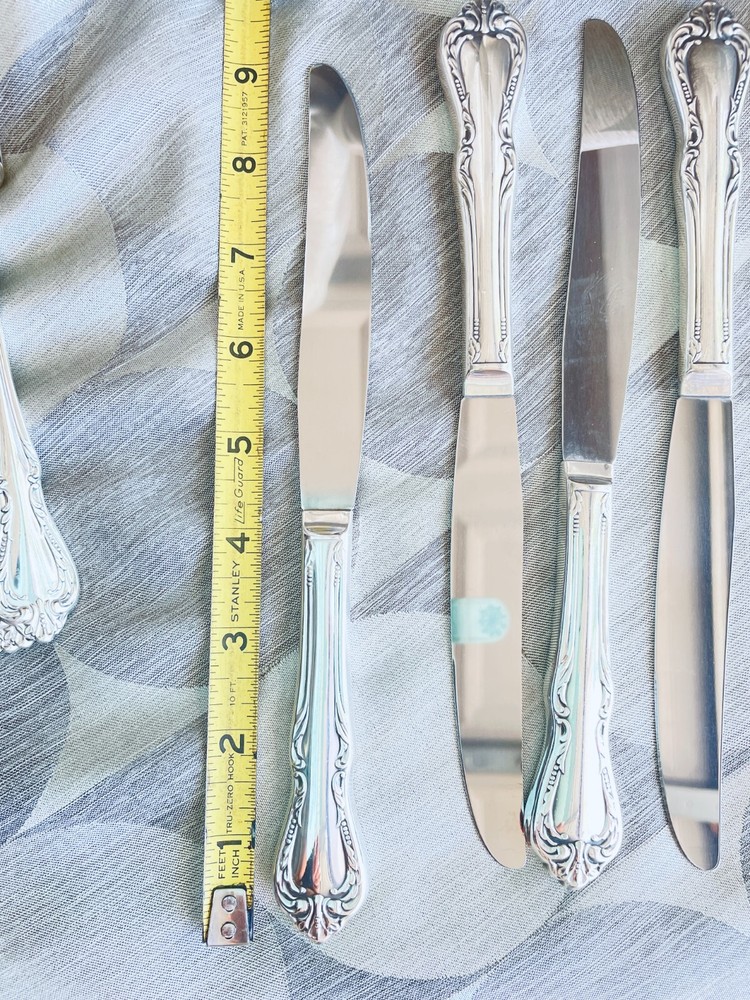 Oneida Wm A Rogers CHALICE / HARMONY Silverplate Flatware Service for 4 (2 av)