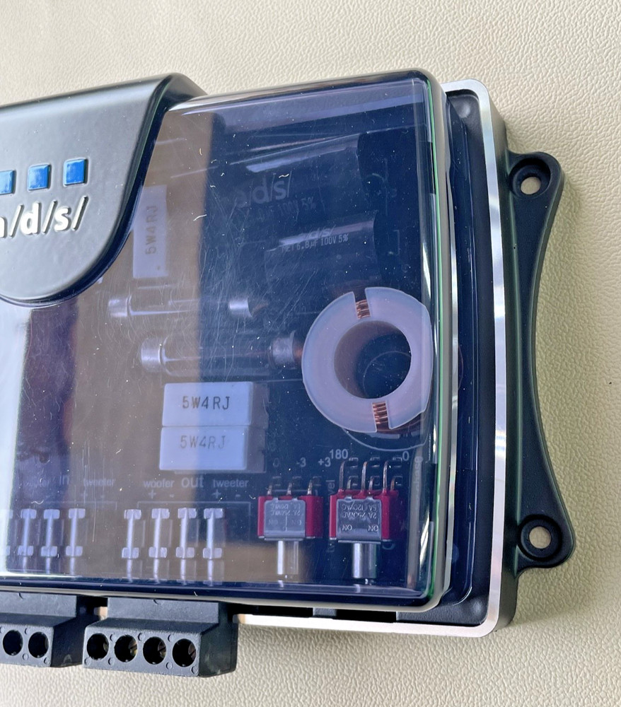 Old School A/D/S 346CS Crossover Pair, Display Unit