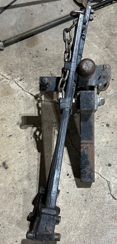 Weight Distribution Hitch with 2x Sway Control