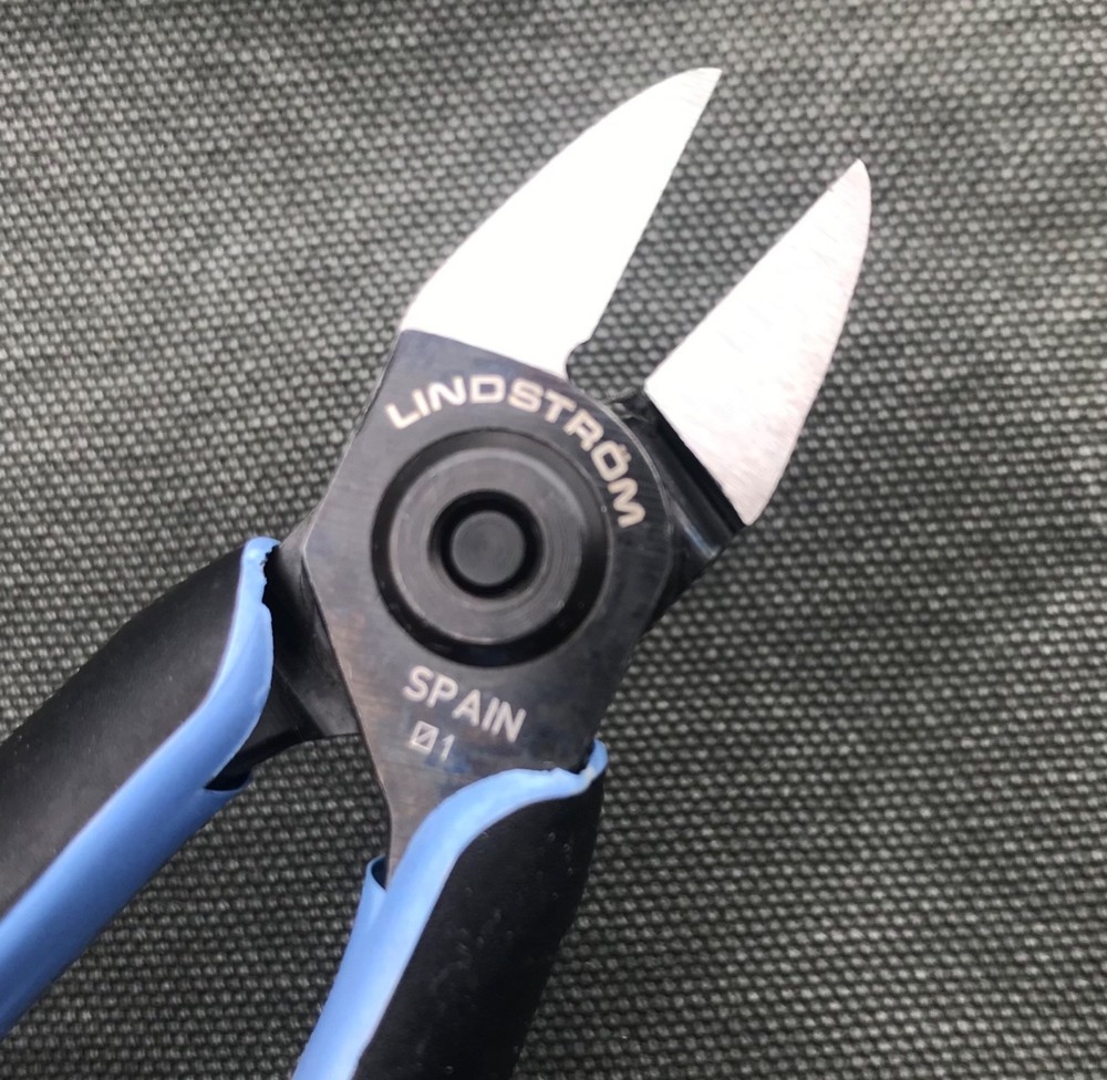 RX8162 Lindstrom diagonal side wire cutter, cuts