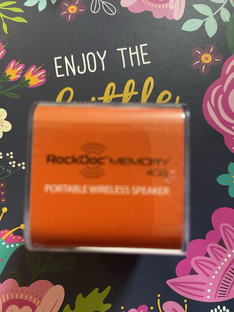Pitbull Mr Worldwide RockDoc Memory 4GB Model Rick06m Wireless Speaker