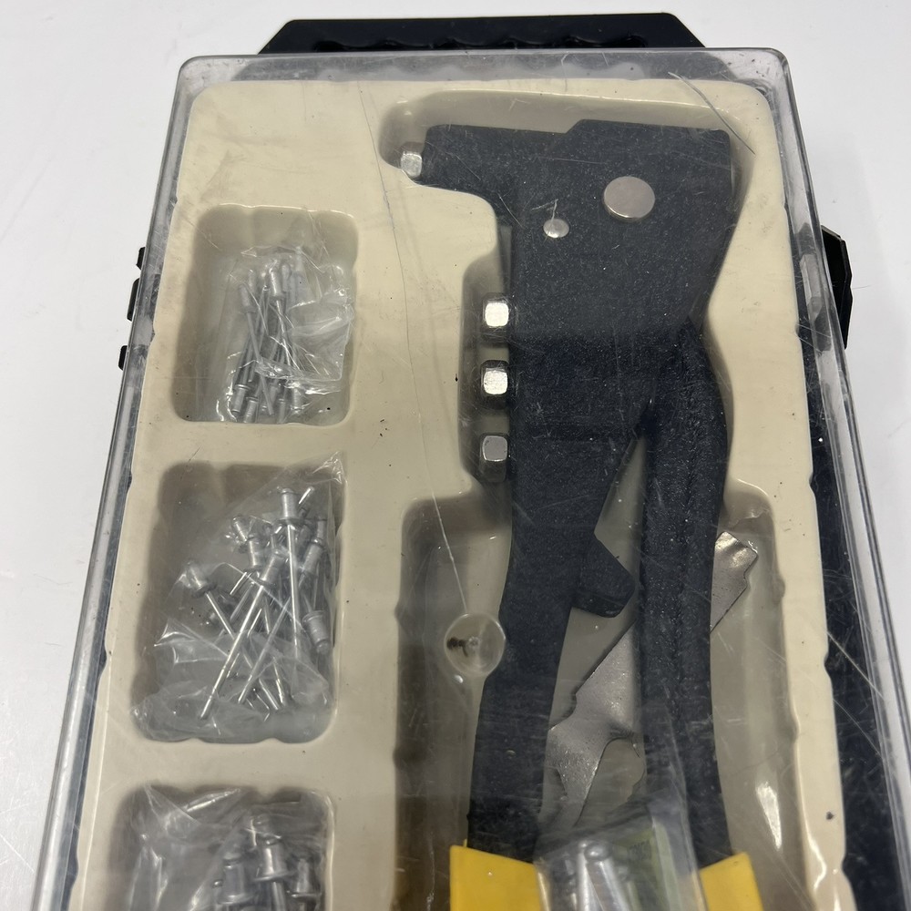 PERFORMANCE TOOL W2017C Hand Riveter Set - Rivet Set with Rivets Works Great