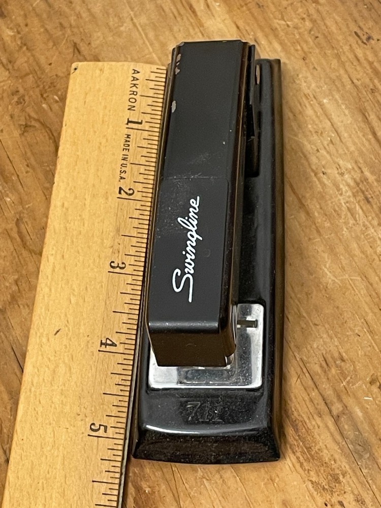 Swingline Stapler Model 711 – Tested Working