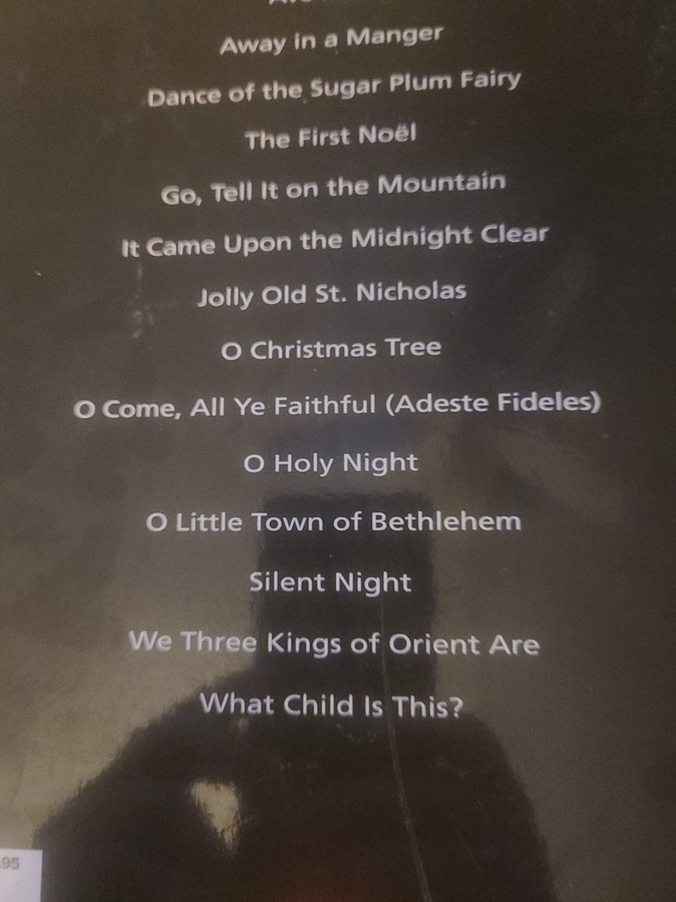 Christmas Classics For Solo Guitar W/CD