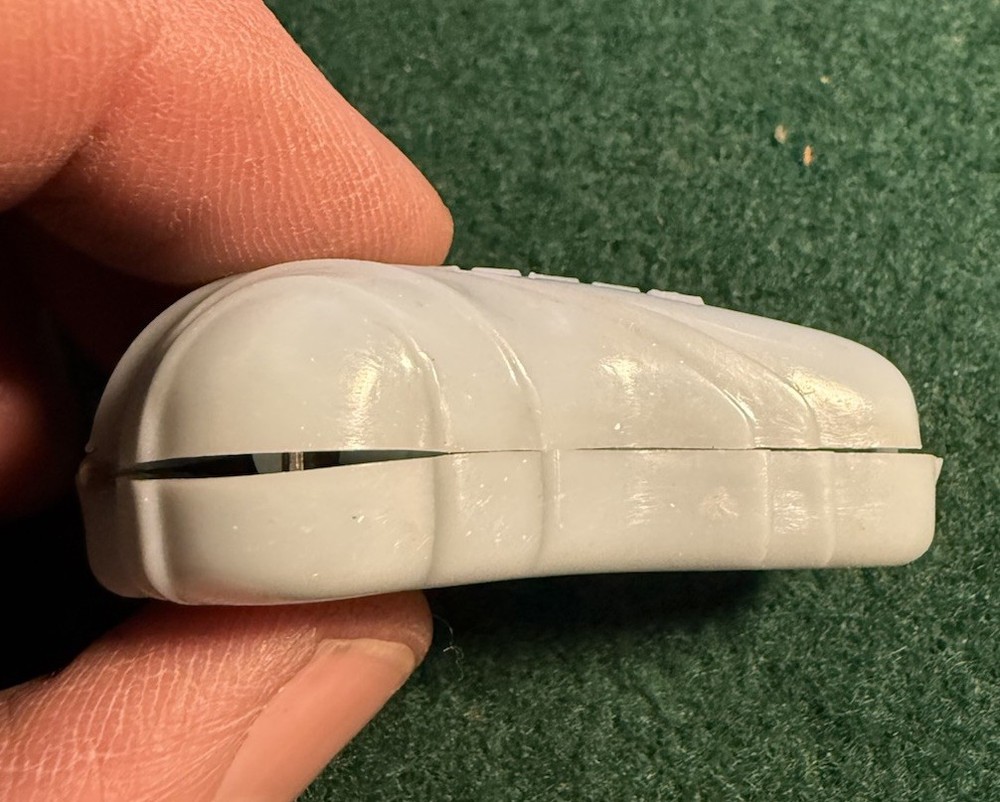 KEWTIE Razor in Plastic Case Rare!