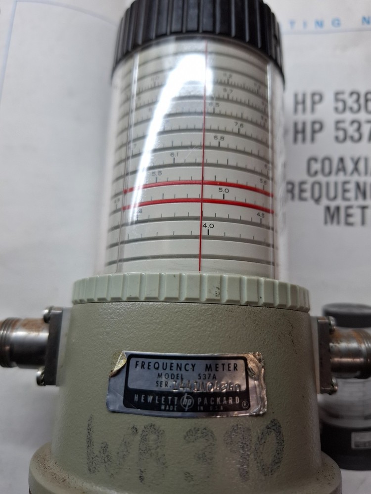 Coaxial Frequency Meter - Hewlett Packard HP 537A