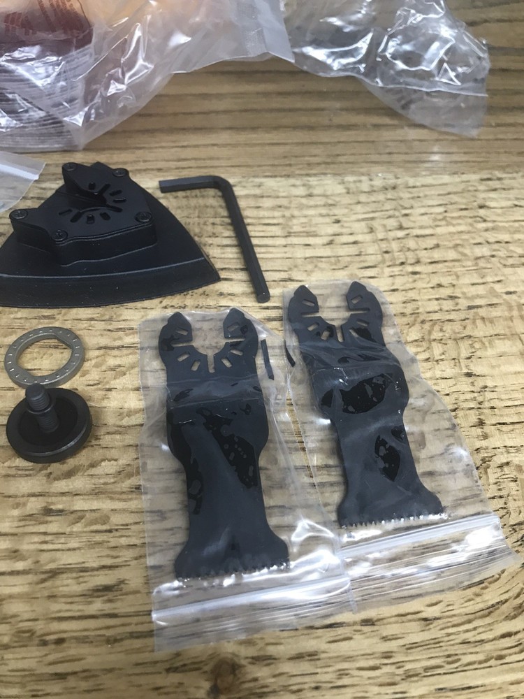 DEWALT MULTI TOOL BLADE KIT IN HARD CASE