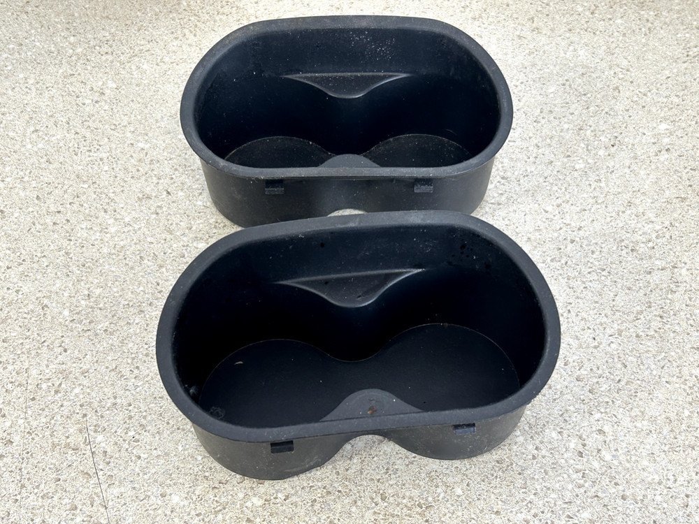 2005-2010 CHEVY COBALT CENTER CUPHOLDER INSERT TRIM BLACK CONSOLE CUP HOLDER