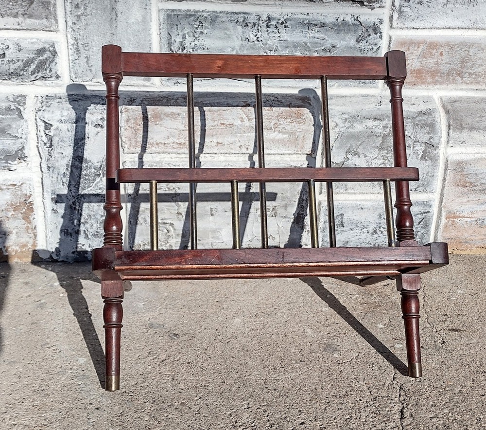 Vintage Cherry? Brass Spindle Tabletop Book Bible Dictionary Display Stand