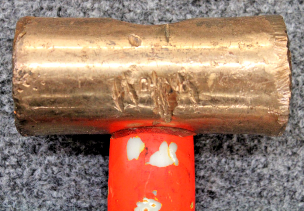 Pittsburgh 2 lb Copper Head Hammer #38912 (Preowned)