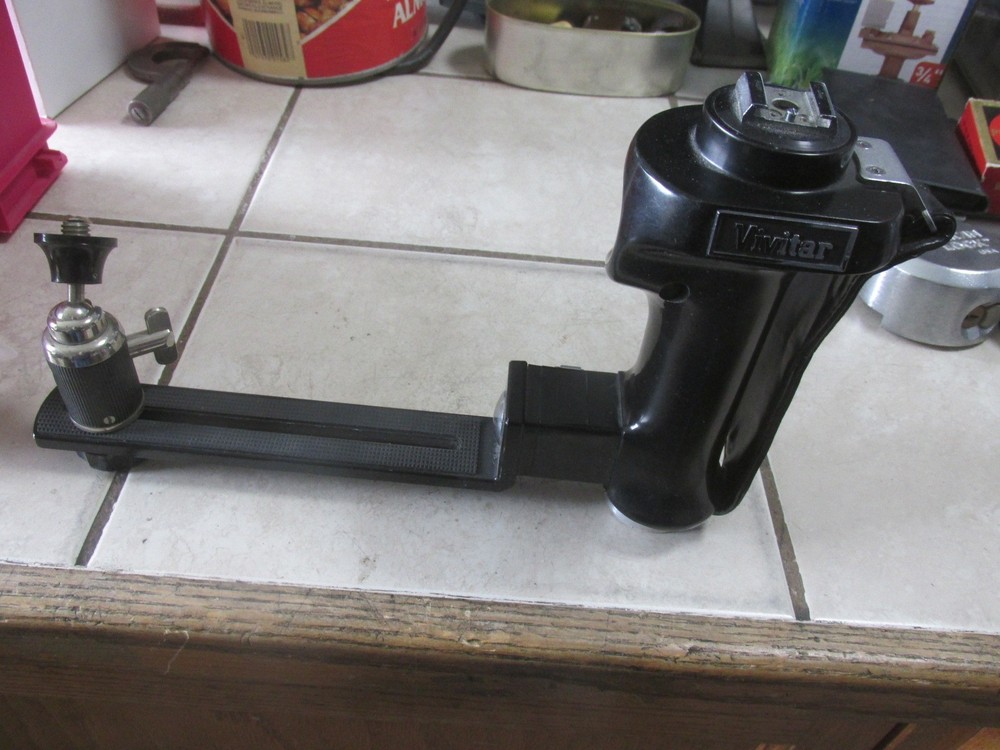 Vivitar PG-1 Left Hand Flash Camera Grip w/ Bracket
