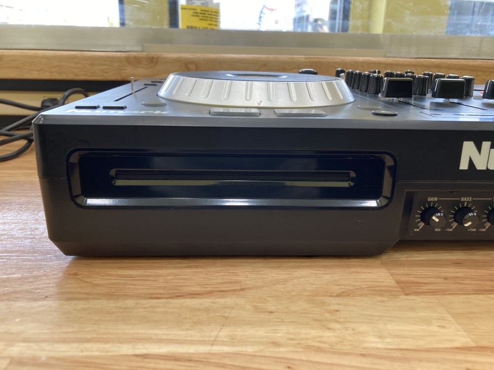 Numark Mixdeck Express Double Deck DJ Controller Built-in Mixer USB Effects