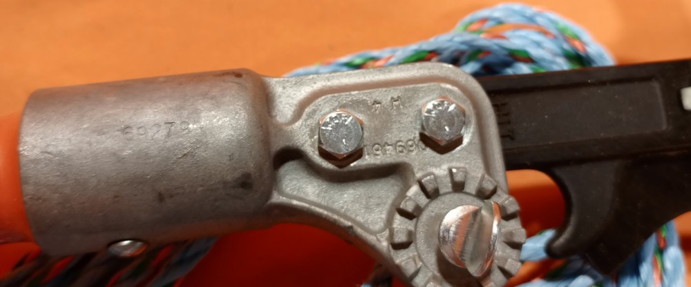 Hubbell Chance H21064