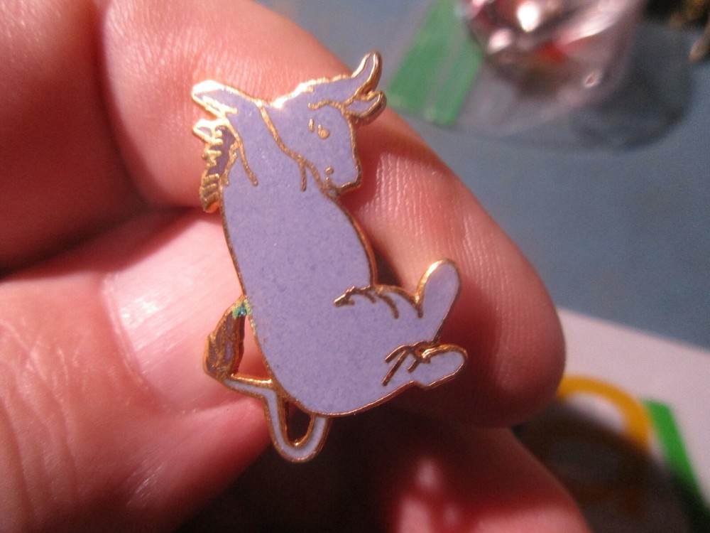 Reclining Purple Cow Pin