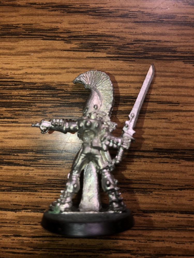 Warhammer 40k Dire Avenger Exarch (e27)