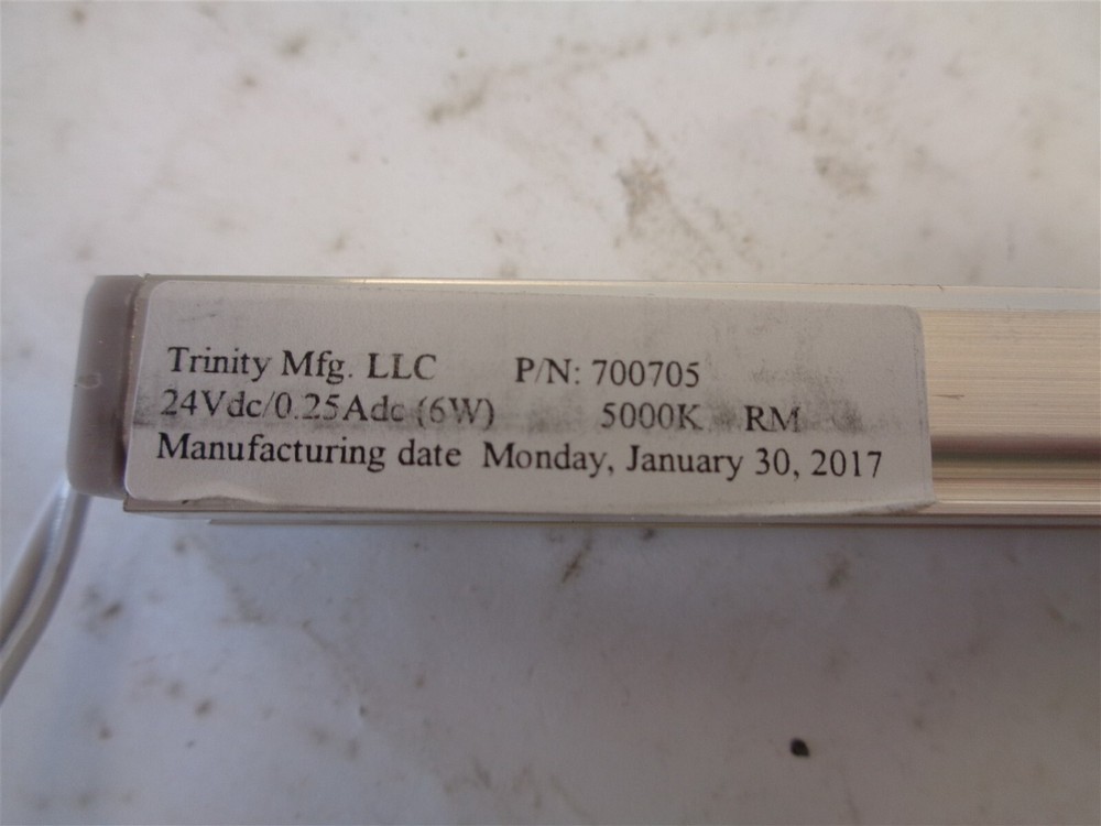 Qty = 21: LED Undershelf Lighting 46"