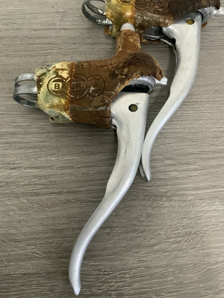 BALILLA BRAKE LEVERS NON-AERO CABLE STOPS/ADJUSTORS