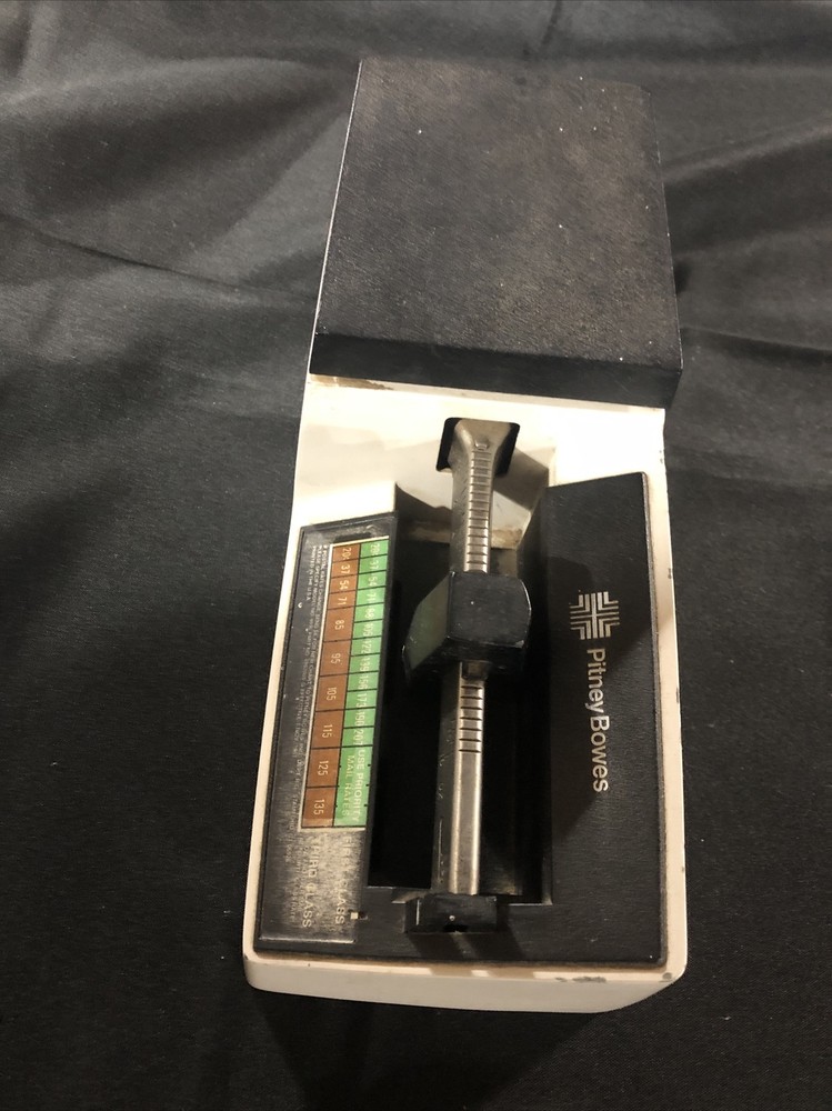 Model 4916 Pitney Bowes 16 Ounce Balance Beam Postal Scale