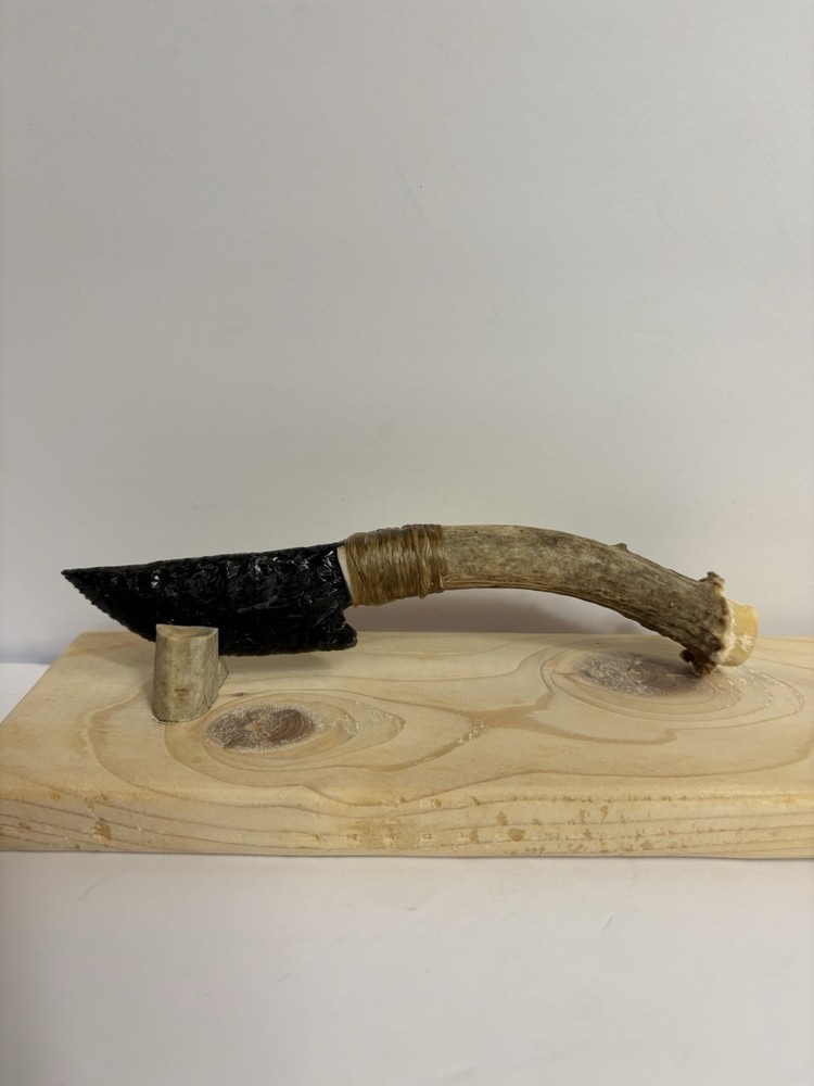 flint knapped knife